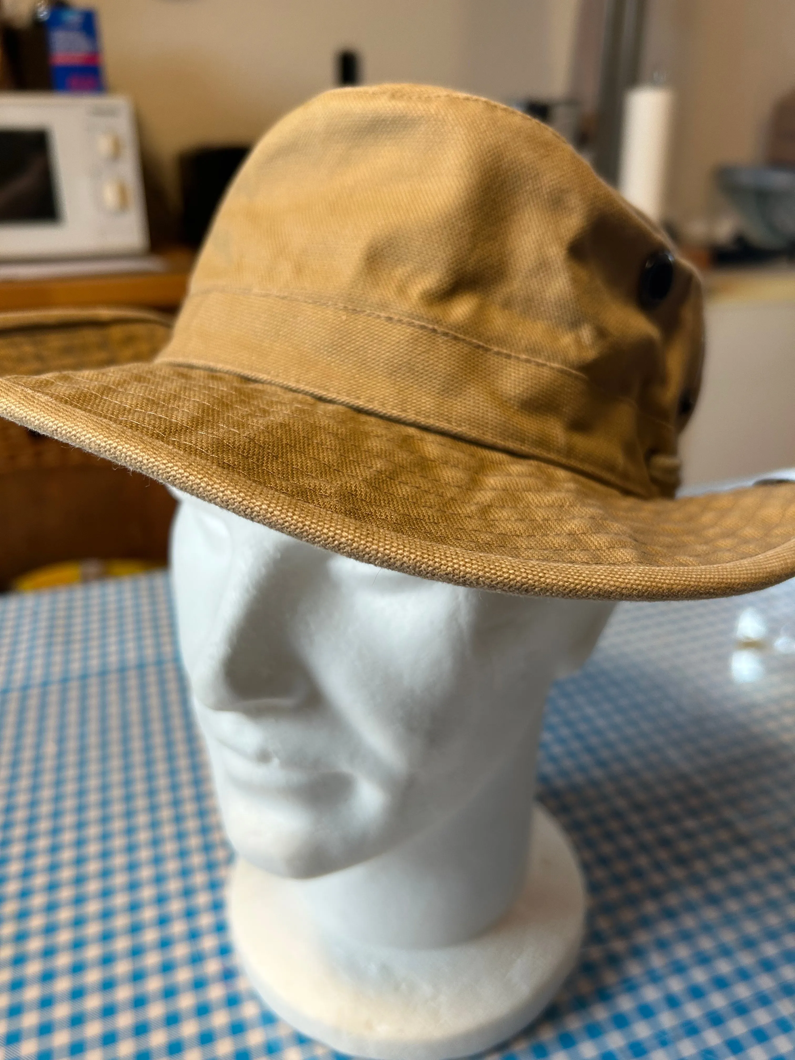 Headgear, Tilley Hat T3 Coyote size 7 3/8 Large (Used)